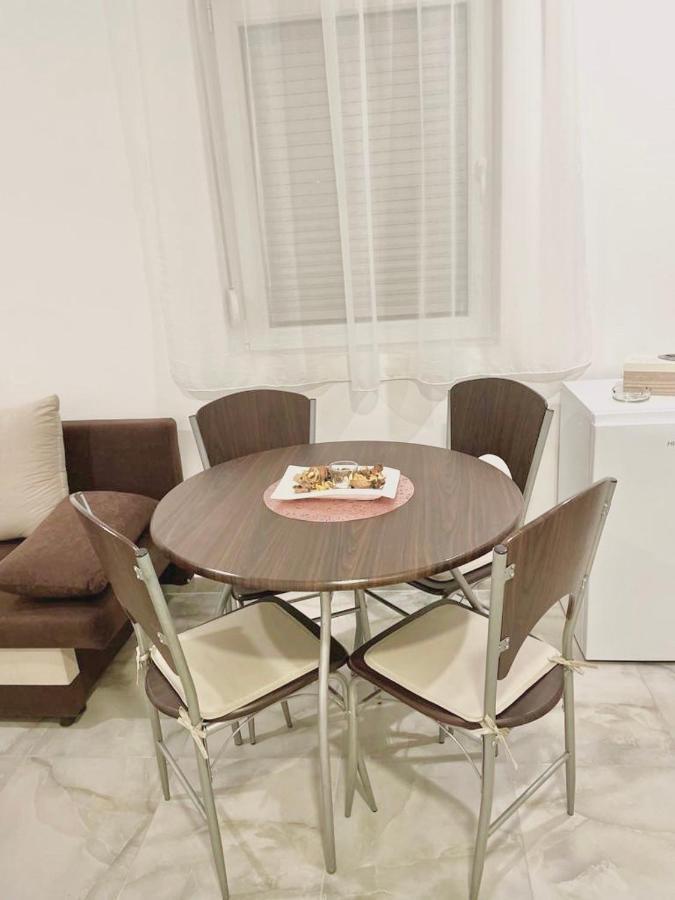 Easy Apartments Ledine ภายนอก รูปภาพ